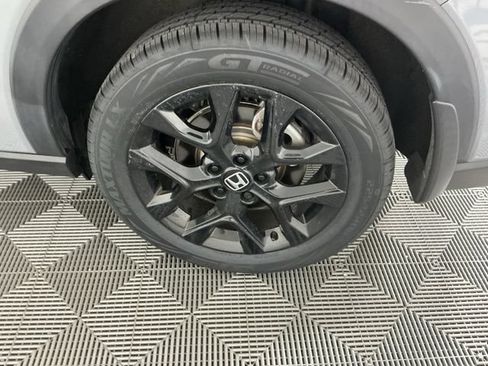 Certified 2024 Honda HR-V Sport image 32