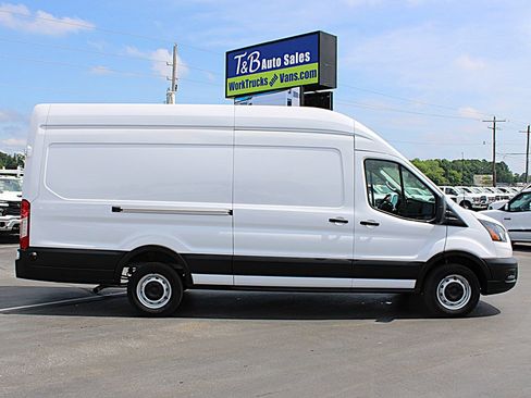 Used 2024 Ford Transit 250 148 High Roof Extended w/ Load Area Protection Package RWD image 7