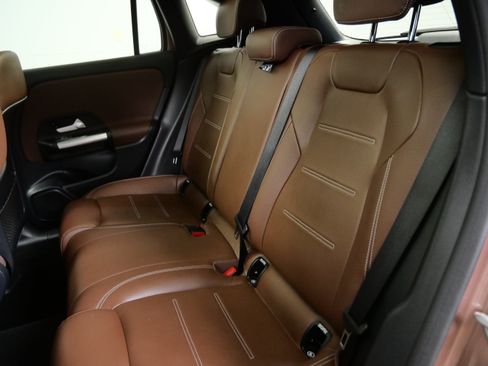 Certified 2022 Mercedes-Benz GLA 250 4MATIC image 16