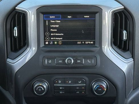 Used 2022 Chevrolet Silverado 2500 Custom w/ Custom Convenience Package image 16