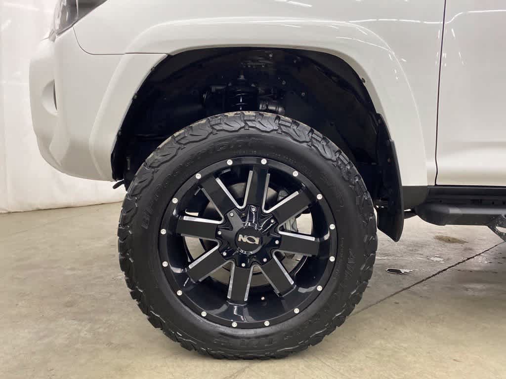 Used 2021 Toyota 4Runner SR5 Premium w/ Wilderness Package (TMS) AWD/4WD image 11