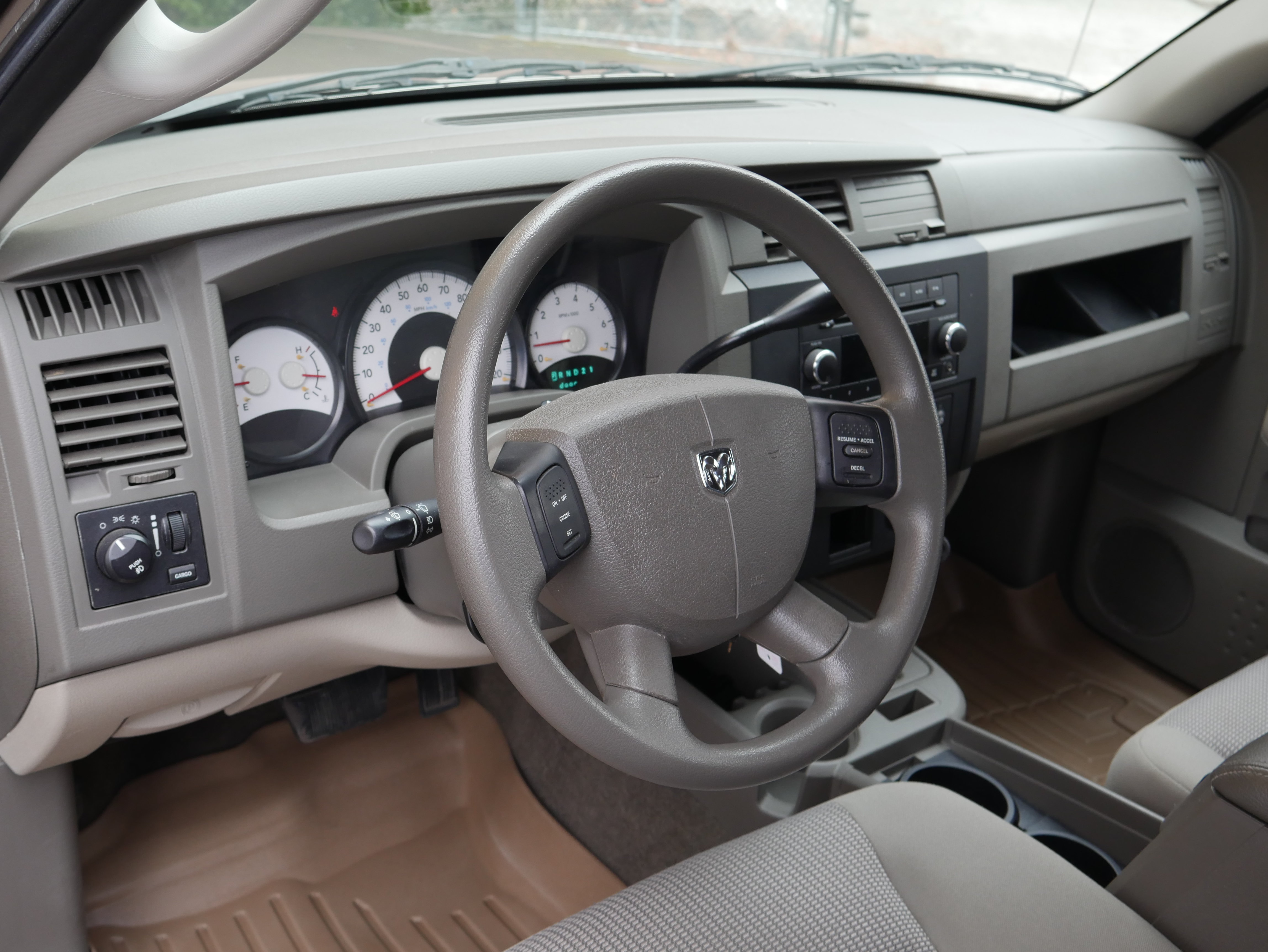 Used 2009 Dodge Dakota Big Horn w/ Utility Group AWD/4WD image 4