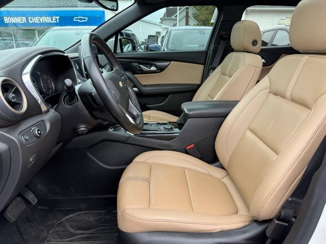 Used 2023 Chevrolet Blazer Premier w/ Enhanced Convenience Package AWD/4WD image 17
