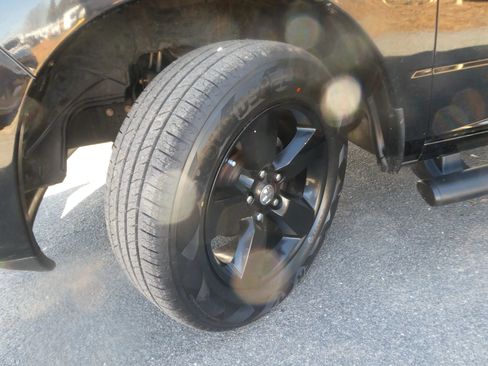 Used 2014 RAM 1500 Express image 22