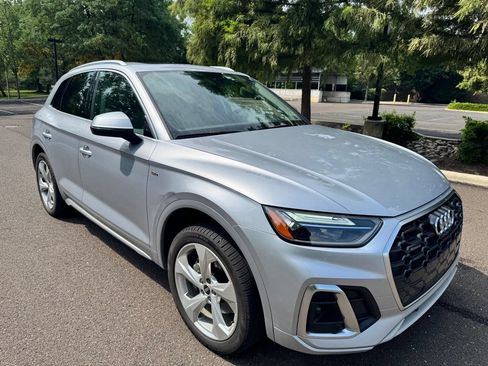Used 2022 Audi Q5 2.0T Premium Plus w/ Premium Plus Package AWD/4WD image 3