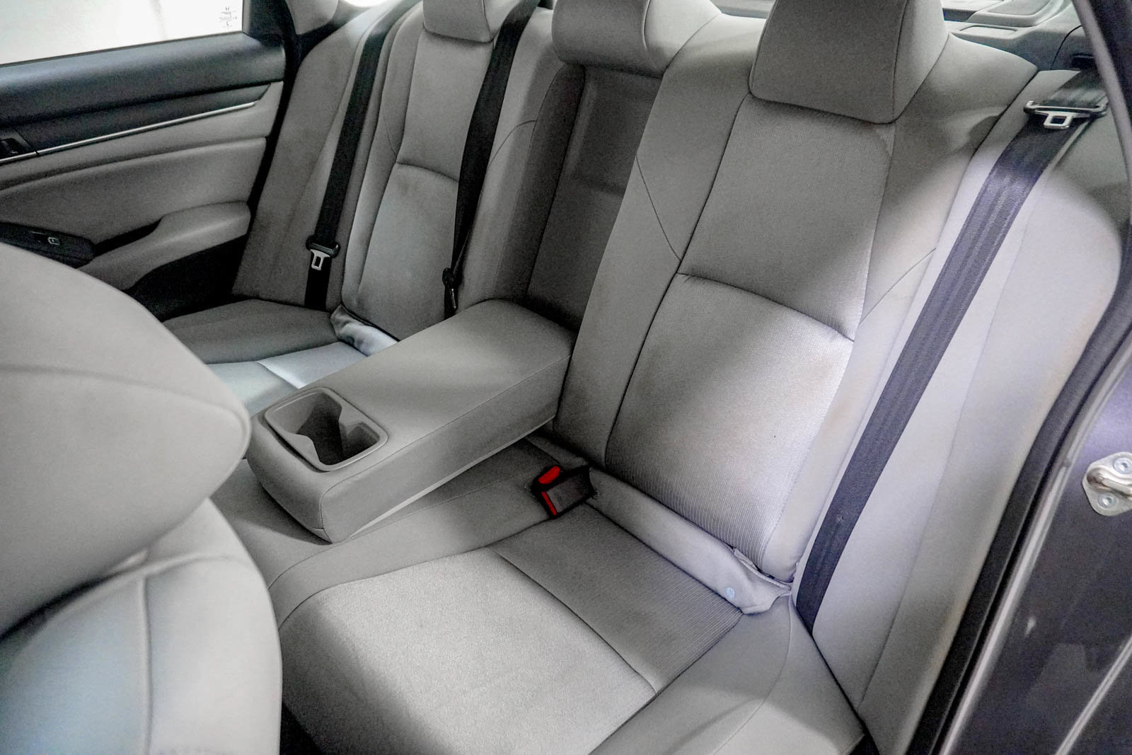 Used 2018 Honda Accord LX image 34