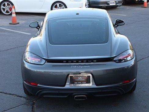 Used 2018 Porsche 718 Cayman RWD image 15