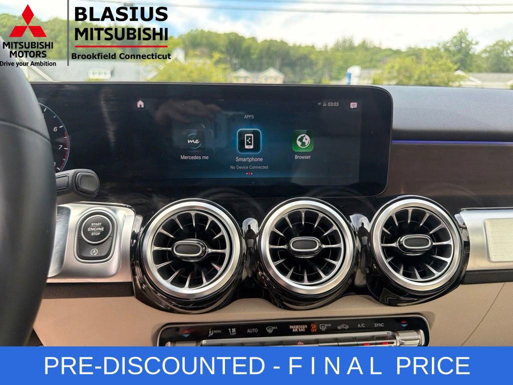 Used 2022 Mercedes-Benz GLB 250 4MATIC w/ Premium Package Lite image 33