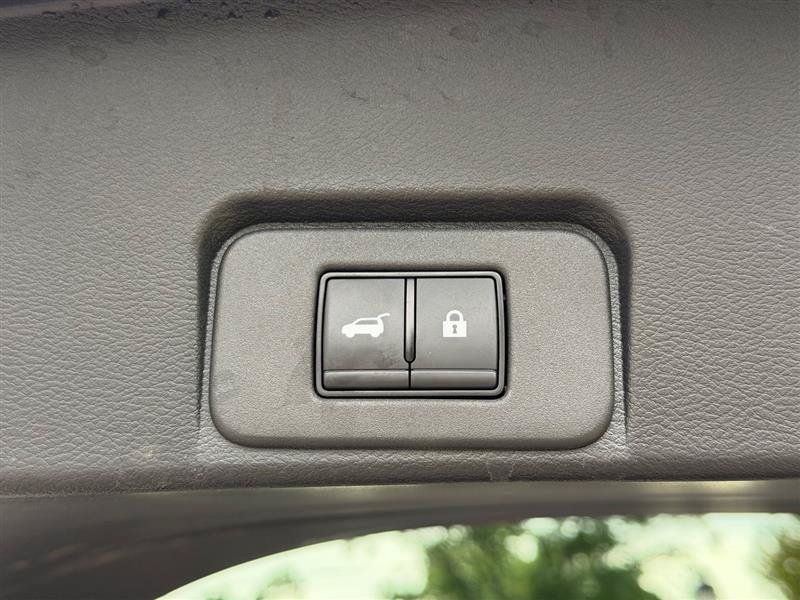 Used 2023 Nissan Rogue Platinum w/ Platinum Premium Package AWD/4WD image 25