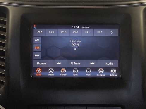 Used 2020 Jeep Cherokee Latitude Plus image 25