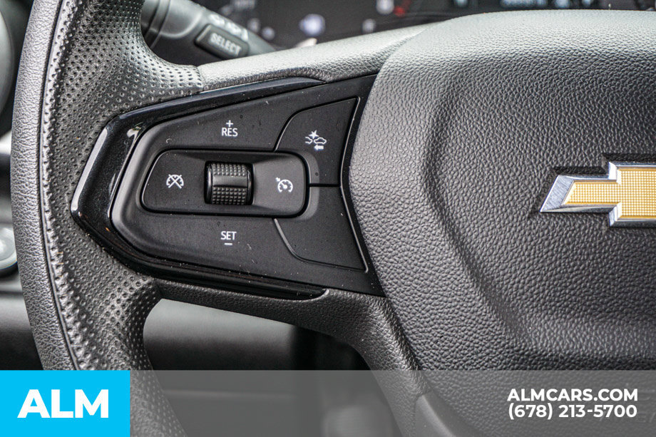 Used 2025 Chevrolet Trax LS FWD image 28