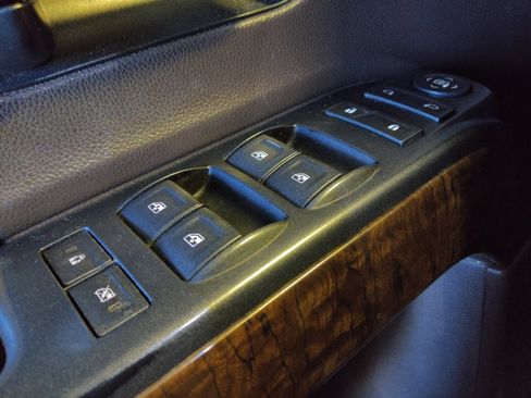 Used 2017 Chevrolet Silverado 1500 LT w/ Texas Edition image 27