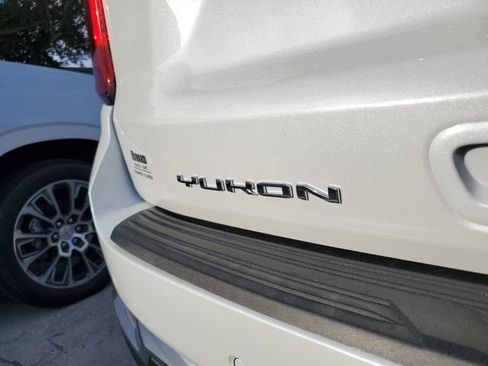 New 2026 GMC Yukon XL Denali w/ Sun & Power Step Package image 8
