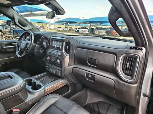 Used 2019 Chevrolet Silverado 1500 High Country w/ High Country Premium Package AWD/4WD image 23
