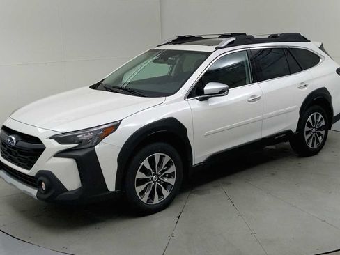 Certified 2025 Subaru Outback Touring XT w/ Popular Package #2 image 4