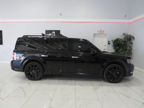 Used 2018 Ford Flex Limited w/ Limited Appearance Package image 2