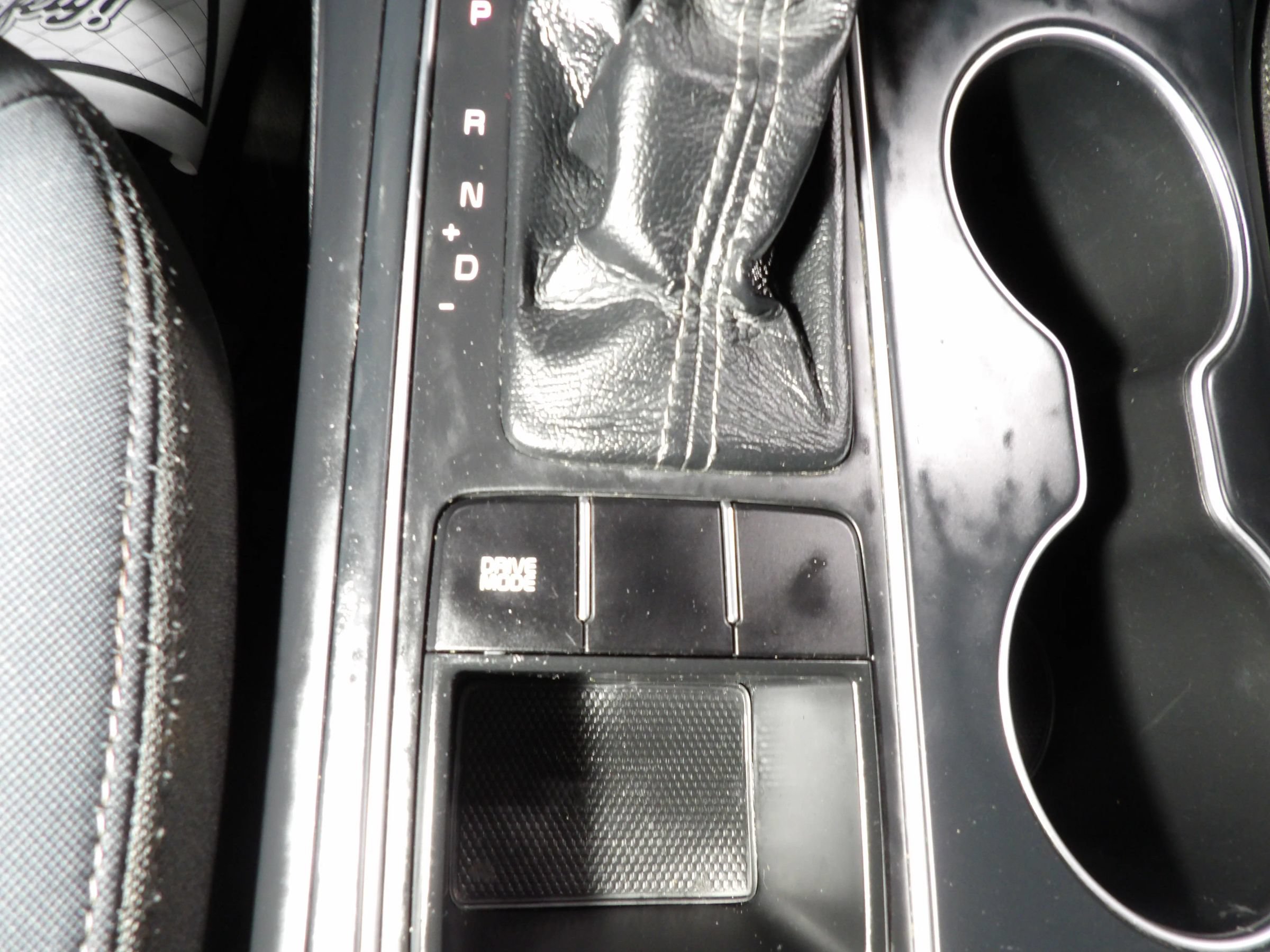 Used 2017 Kia Sorento FWD image 15