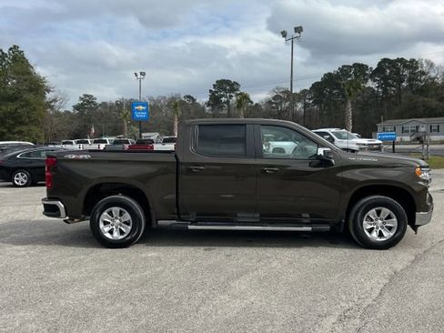 Used 2024 Chevrolet Silverado 1500 LT image 2