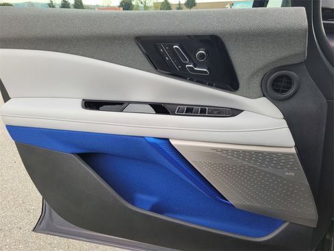 New 2026 Cadillac Optiq Luxury 1 image 23