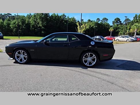 Used 2022 Dodge Challenger R/T image 22