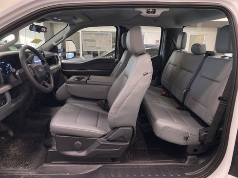 New 2026 Ford F250 XL w/ XL Chrome Package image 12