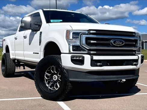 Used 2021 Ford F250 Platinum AWD/4WD image 3