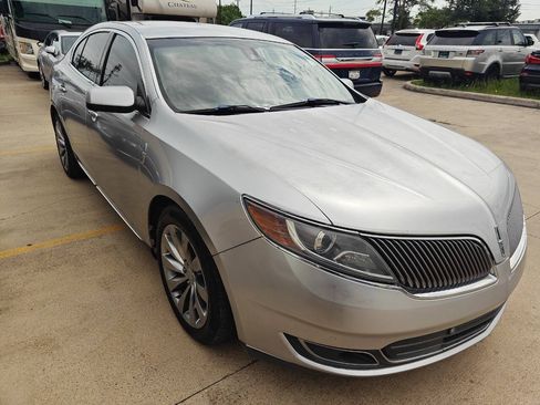 Used 2013 Lincoln MKS FWD image 4