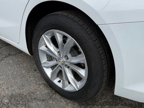 Used 2024 Chevrolet Malibu LT image 7