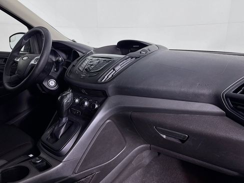 Used 2015 Ford Escape S image 28
