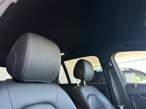 Used 2022 Mercedes-Benz GLC 300 image 16