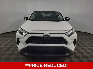 Used 2024 Toyota RAV4 LE video 2