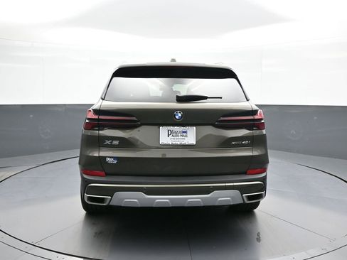 Used 2025 BMW X5 xDrive40i w/ Climate Comfort Package image 7