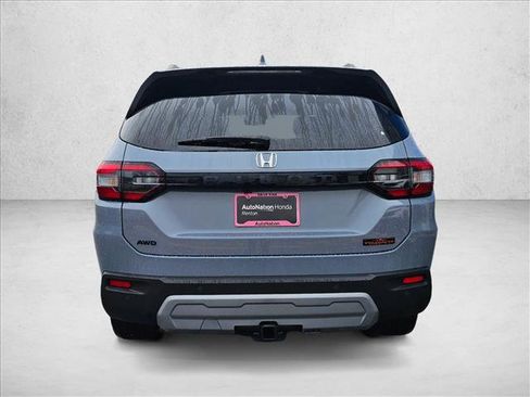 New 2025 Honda Pilot TrailSport image 4