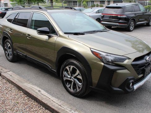 Used 2025 Subaru Outback Limited XT AWD/4WD image 5