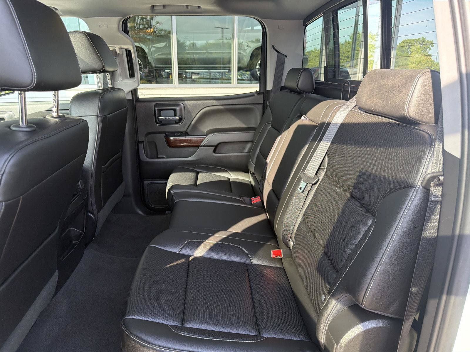 Used 2018 GMC Sierra 1500 SLT AWD/4WD image 39