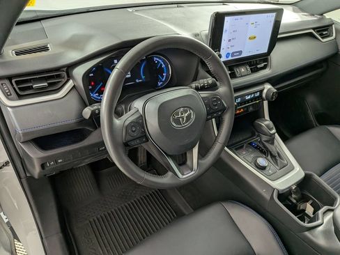 Used 2024 Toyota RAV4 XSE AWD/4WD image 11