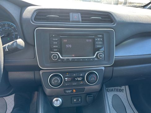 Used 2018 Nissan Leaf S w/ S Charge Package FWD image 18
