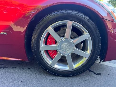 Used 2006 Cadillac XLR RWD image 20
