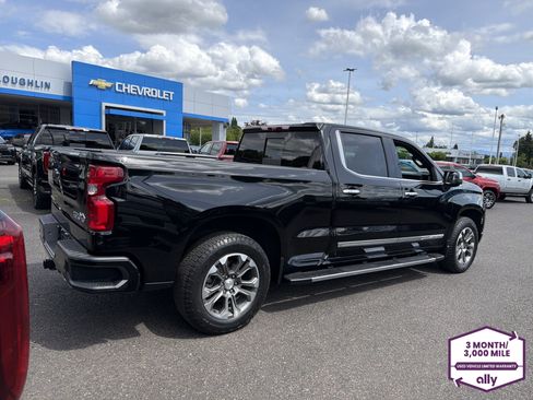 Used 2024 Chevrolet Silverado 1500 High Country w/ Technology Package AWD/4WD image 5