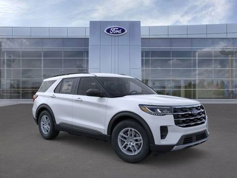 New 2026 Ford Explorer Active image 7