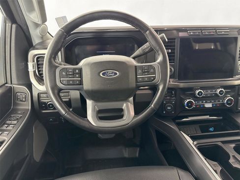 Used 2024 Ford F250 Lariat w/ Lariat Ultimate Package AWD/4WD image 32