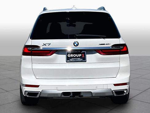 Used 2022 BMW X7 xDrive40i w/ Premium Package AWD/4WD image 4