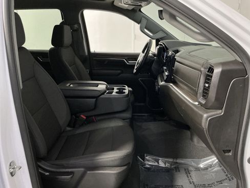 Used 2024 Chevrolet Silverado 1500 LT AWD/4WD image 24