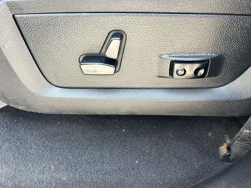 Used 2015 RAM 1500 Big Horn RWD image 19