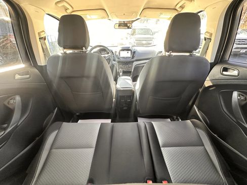 Used 2019 Ford Escape SE image 20