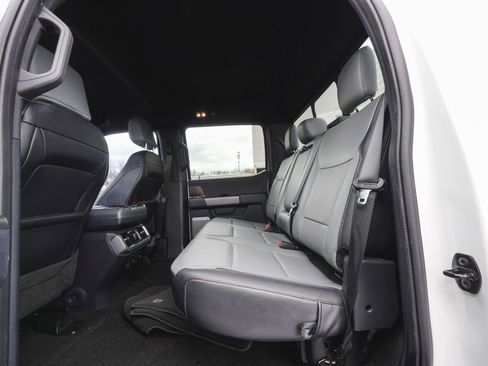 Used 2022 Ford F150 Lightning Lariat image 31