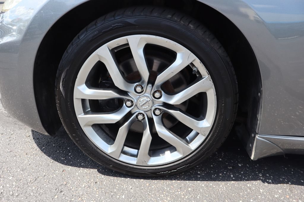 Used 2016 Nissan 370Z Coupe RWD image 30