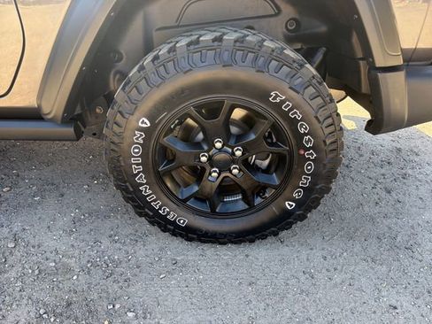 Used 2021 Jeep Wrangler Sport AWD/4WD image 30