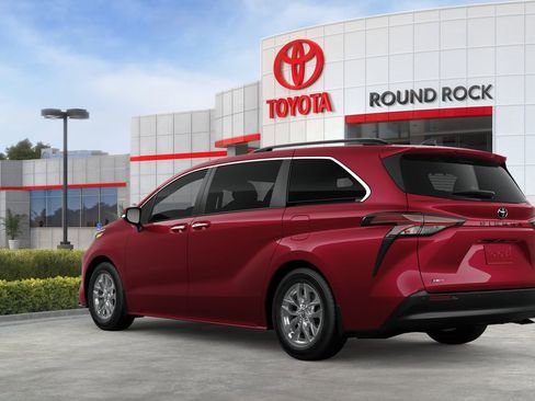 New 2026 Toyota Sienna XLE FWD image 6