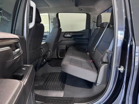Used 2023 Chevrolet Silverado 1500 LT AWD/4WD image 16